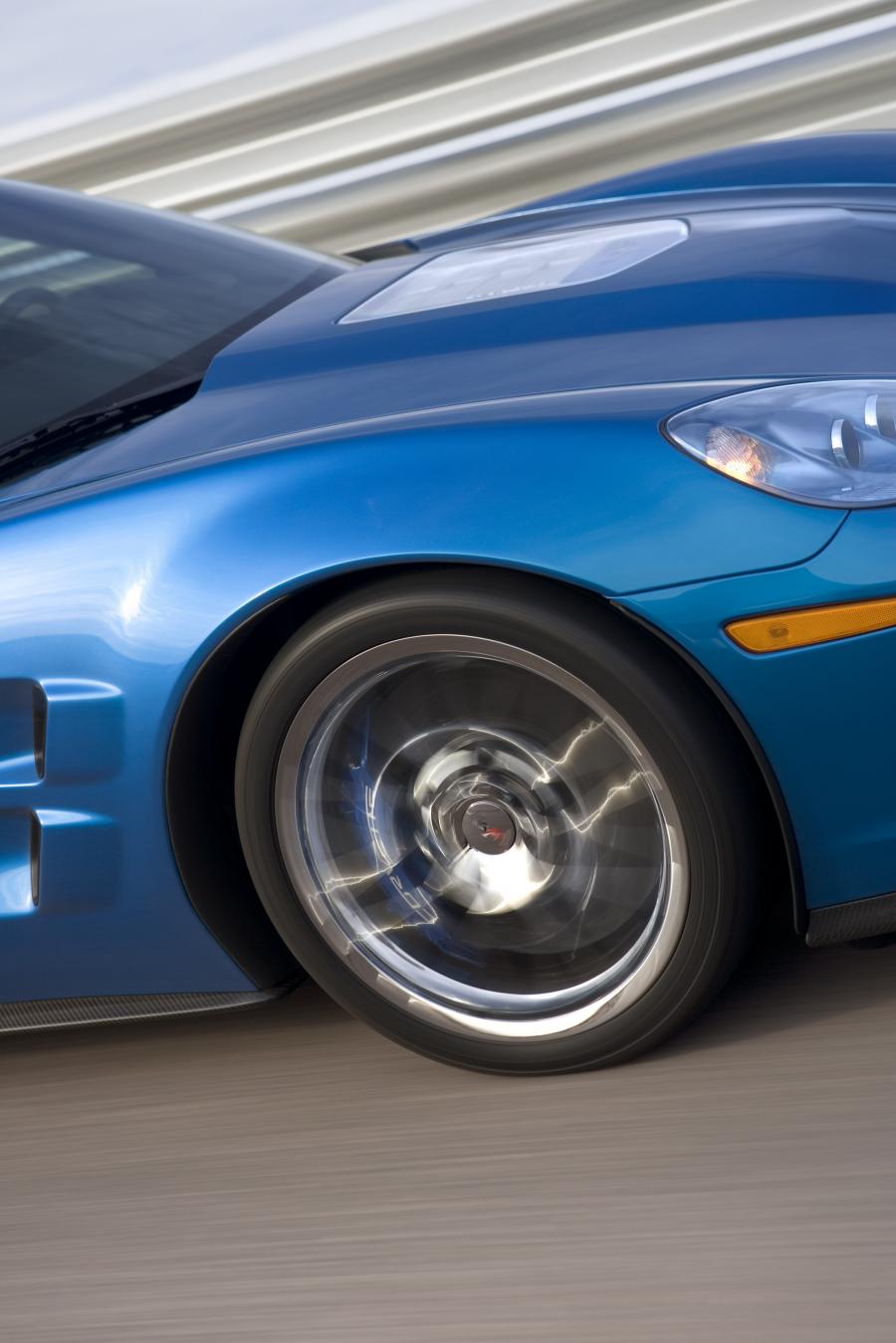 Детали экстерьера Chevrolet Corvette ZR1 2008 года  (фото 19 из 45)